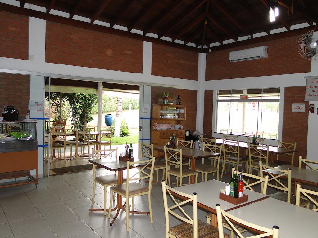 Hotel Pousada Vale Do Sol Em Pompéia Kültér fotó