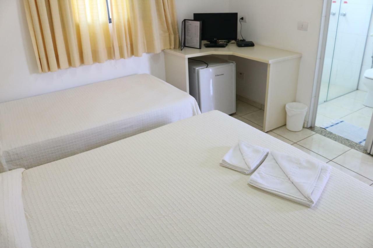 Hotel Pousada Vale Do Sol Em Pompéia Kültér fotó